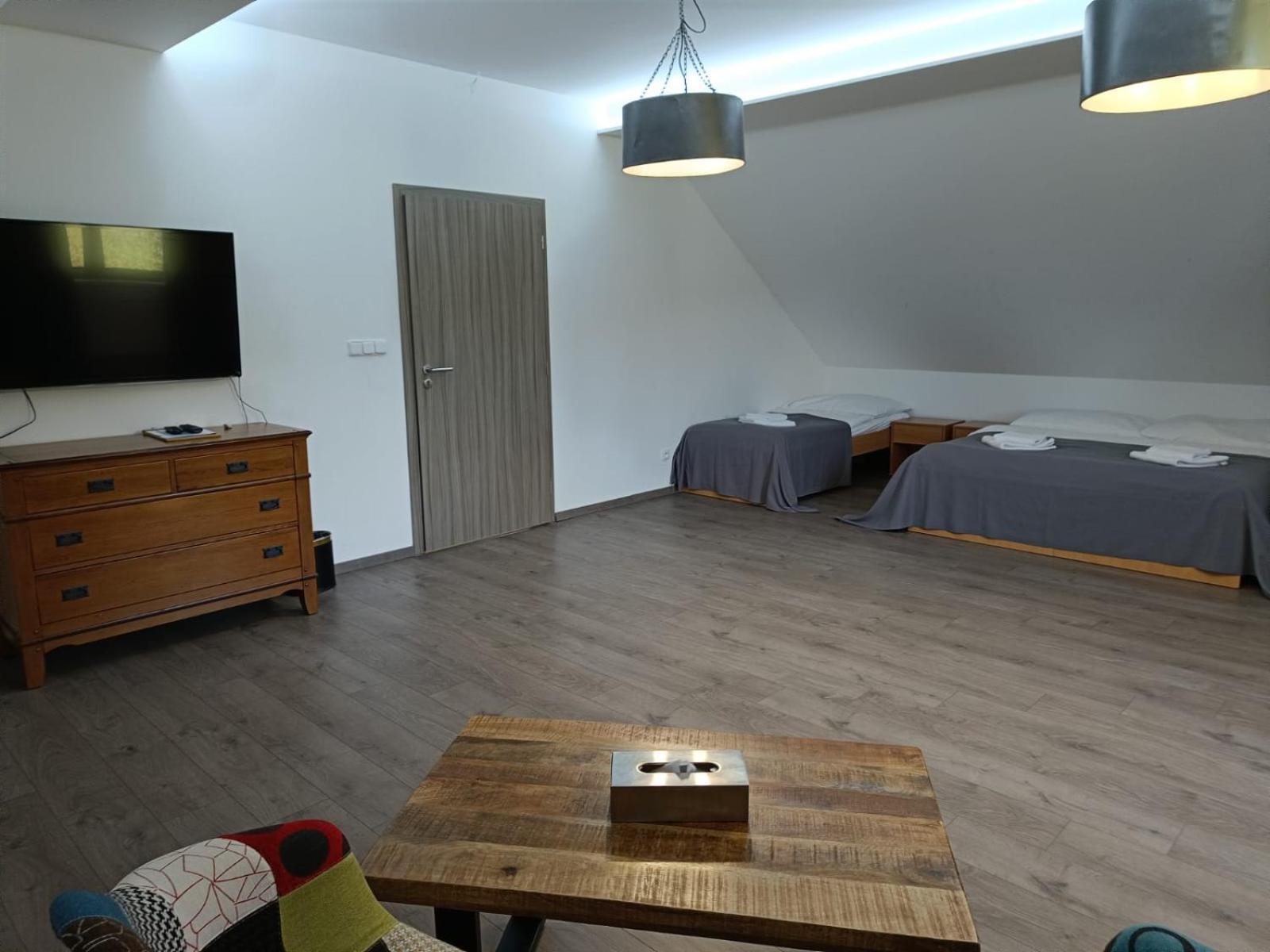 Hotel Obzor Pec pod Snezkou Esterno foto