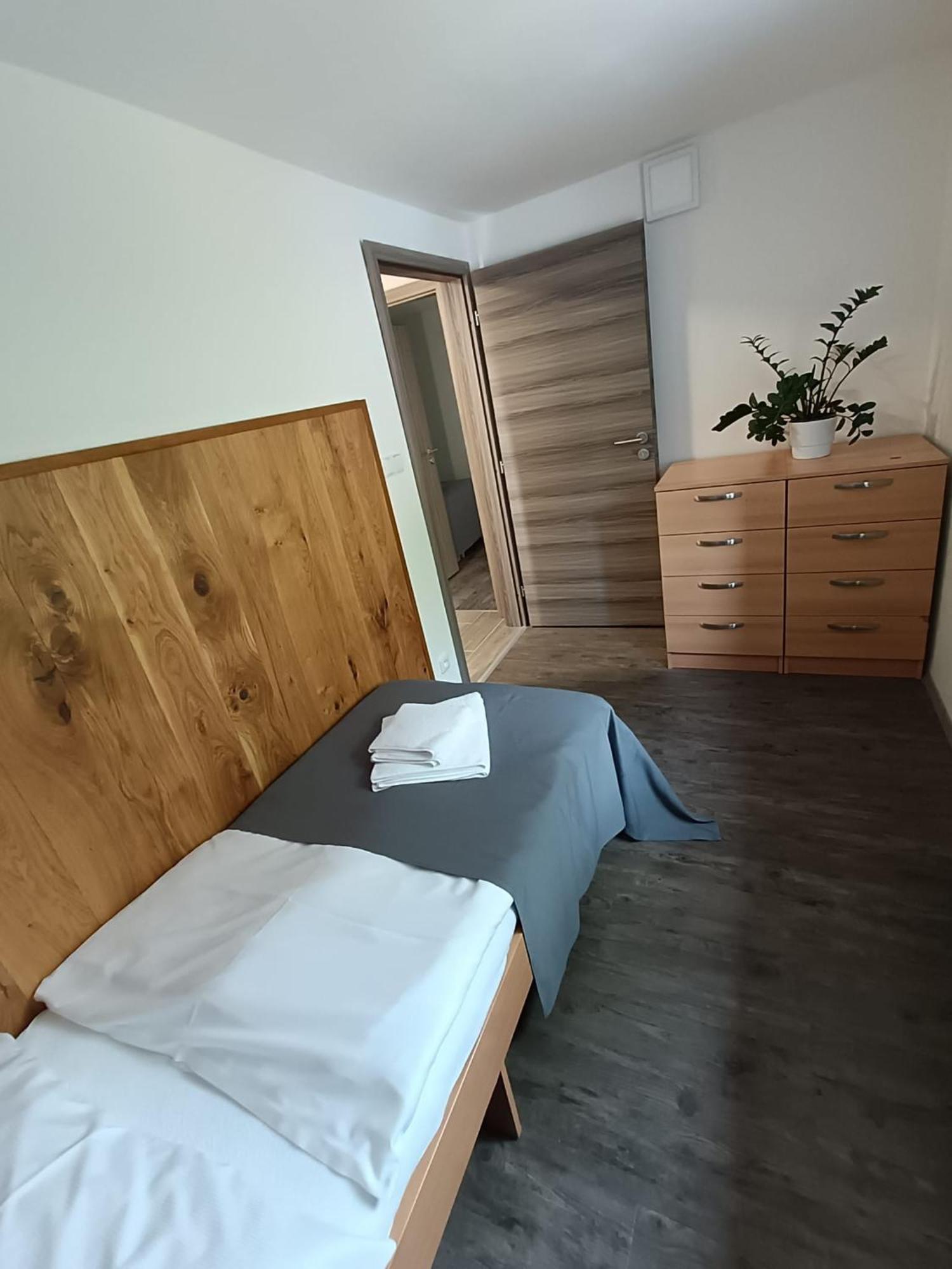 Hotel Obzor Pec pod Snezkou Esterno foto