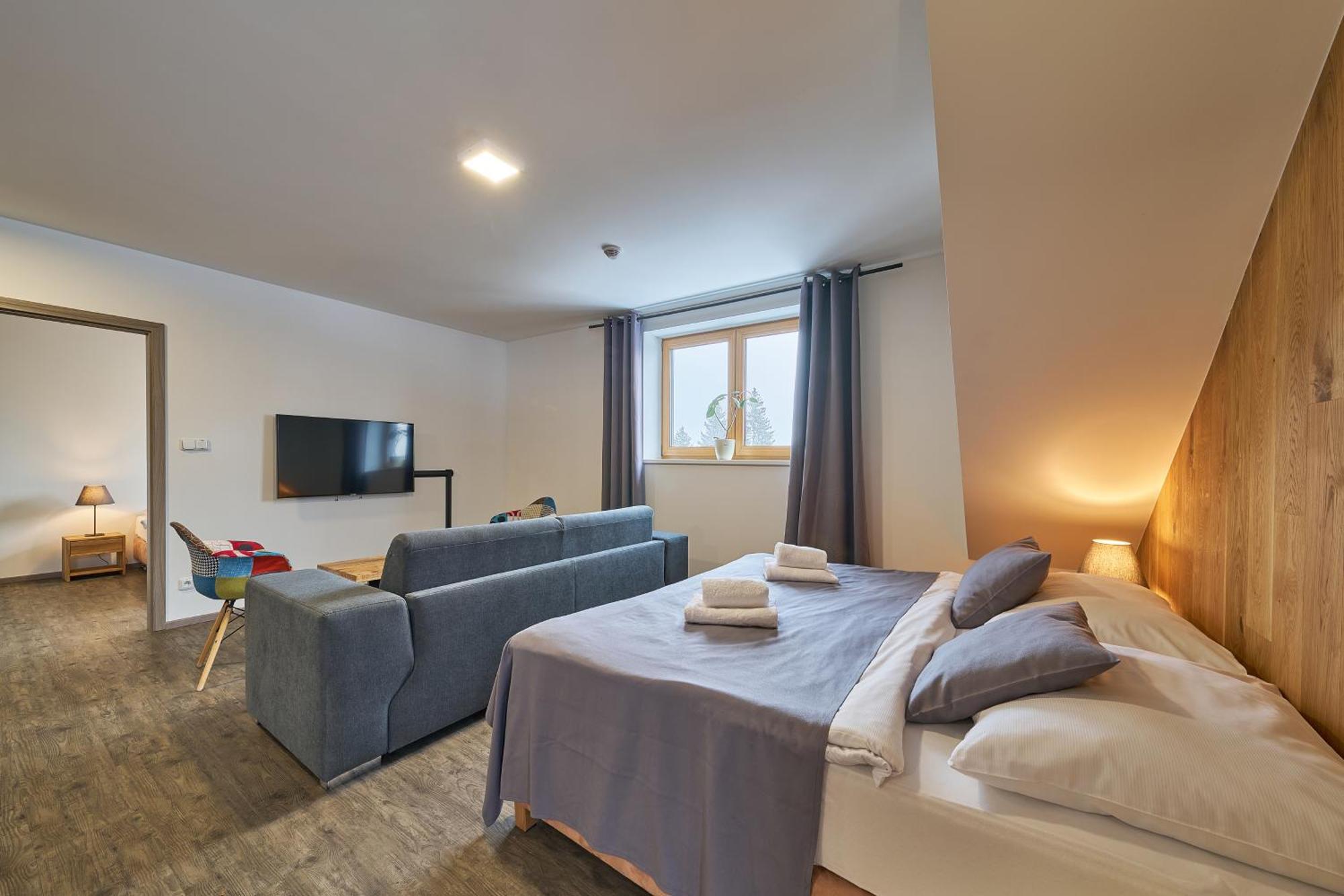 Hotel Obzor Pec pod Snezkou Esterno foto