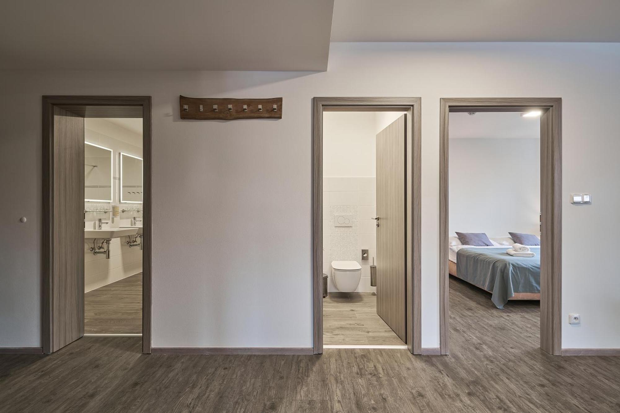 Hotel Obzor Pec pod Snezkou Esterno foto