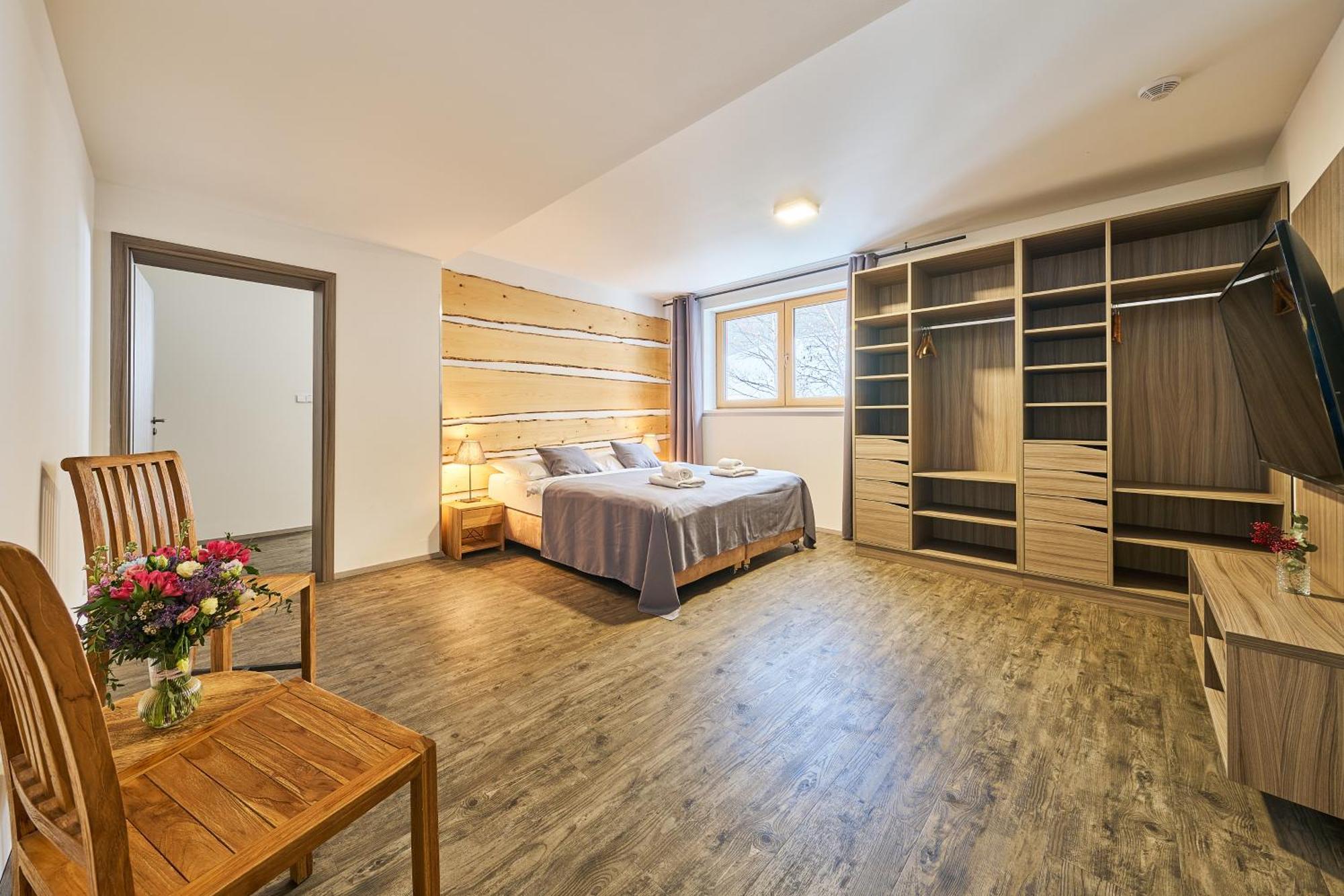 Hotel Obzor Pec pod Snezkou Esterno foto